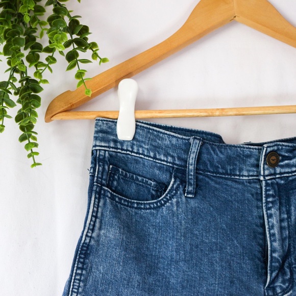 Hollister Acid Wash Blue Denim Shorts High Rise - Picture 3 of 6